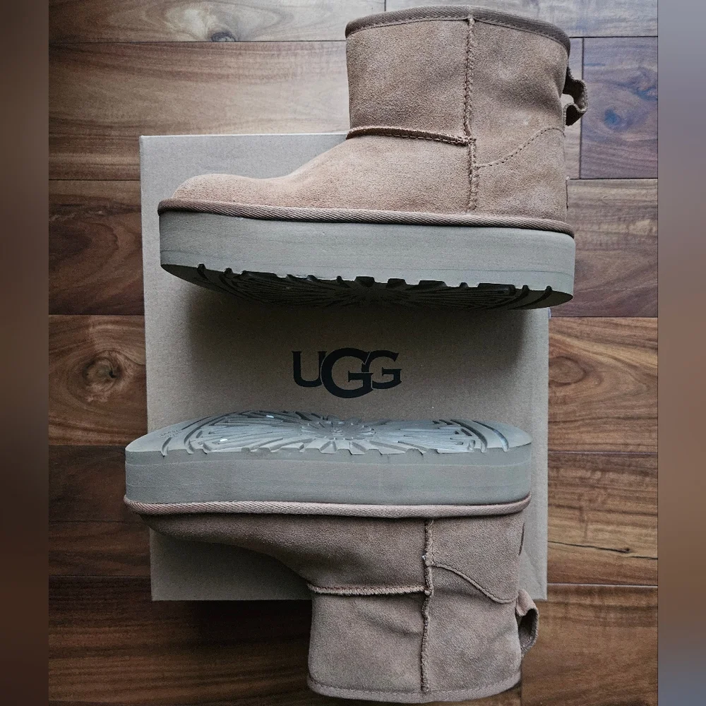 Kid's UGG Classic Mini Suede Boots